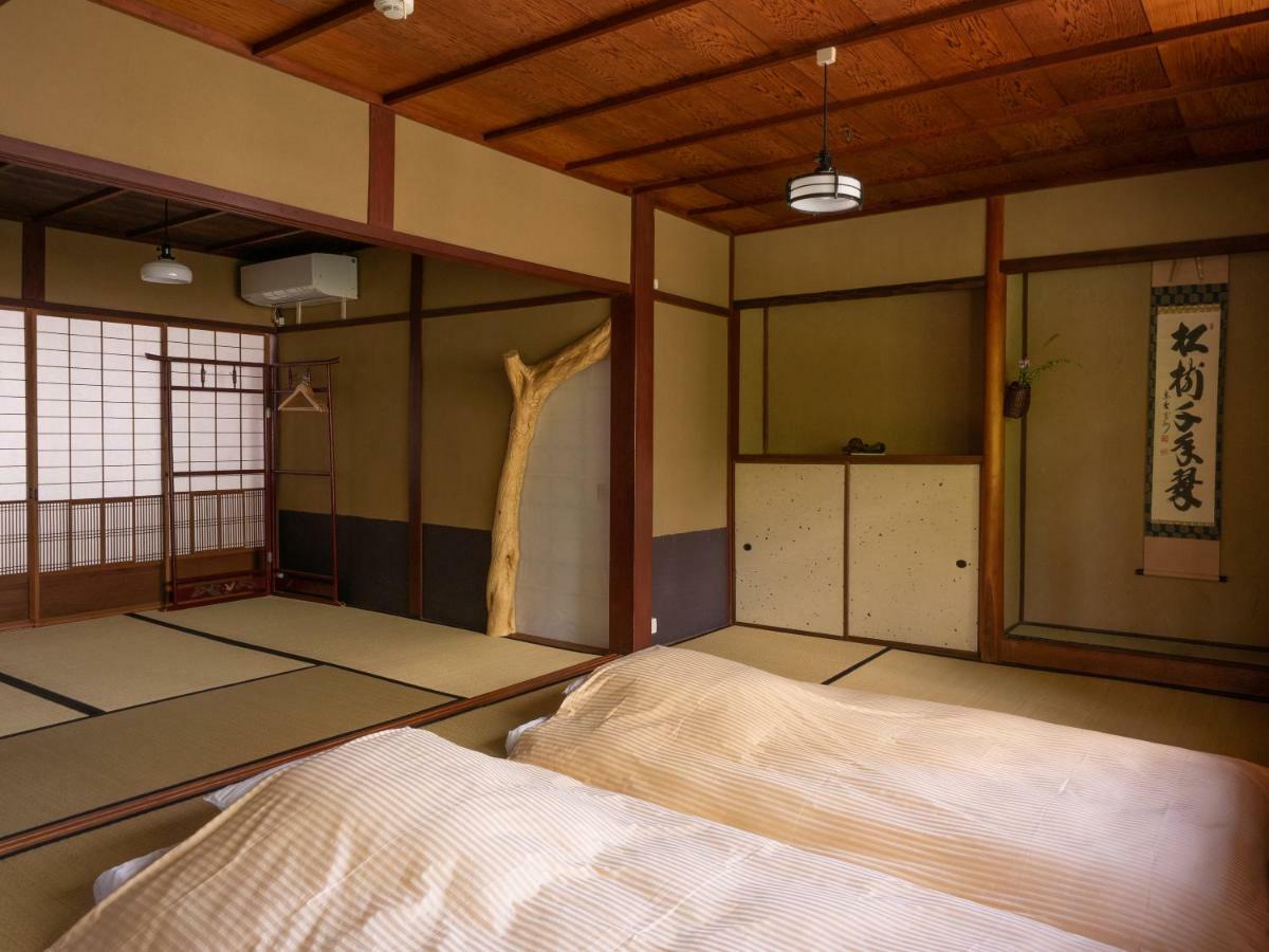 Kyoto Machiya Cottage Karigane المظهر الخارجي الصورة